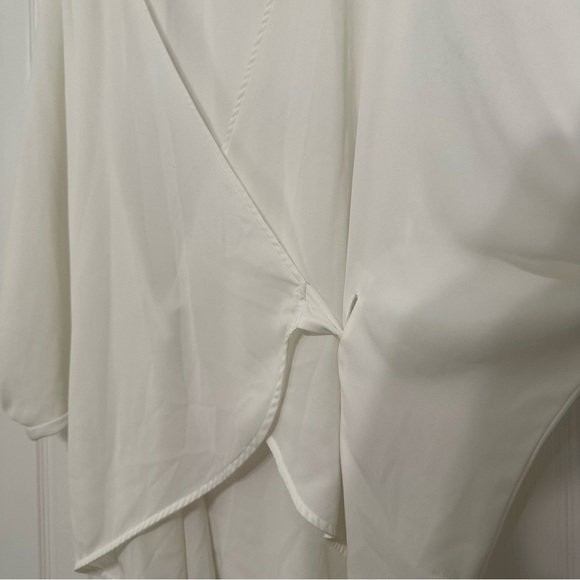 Dolman Sleeve Wrap Blouse - Picture 3 of 4